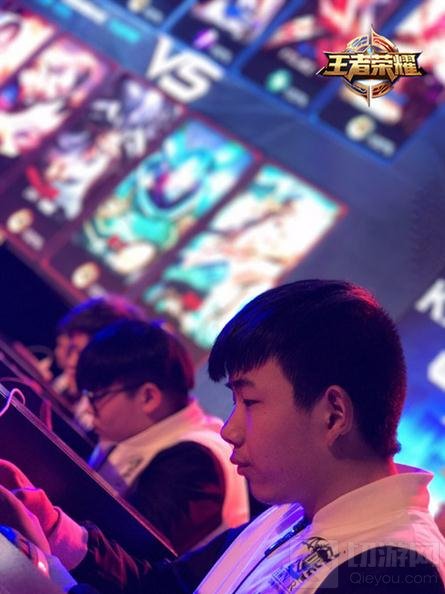 王者荣耀城市赛华西征战落幕 LGD携手DR出线