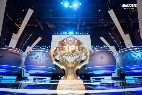 2017BPL冠军悬念即将揭晓 谁将捧起冠军奖杯