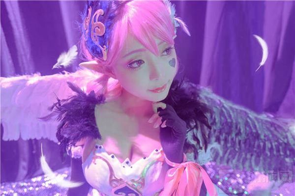 王者荣耀小乔天鹅之梦cos美照 怎么可以这么美腻