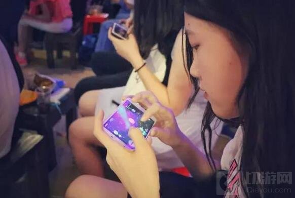 球球大作战城市猎魔趴本季终点站收官 仍在路上