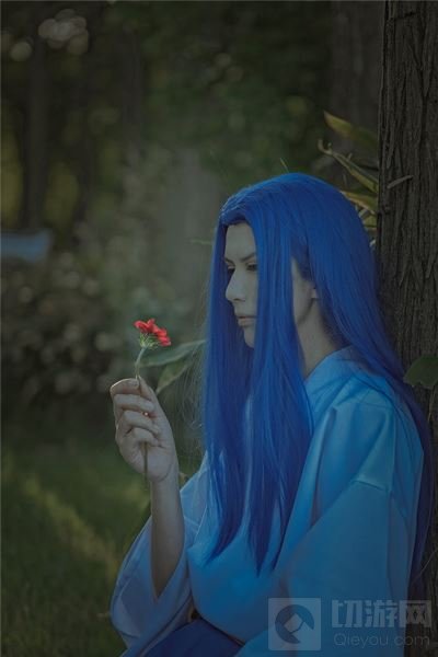 王者荣耀橘右京COS帅气照片 为你献上一朵花