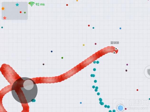 贪吃蛇大作战团战中怎么合理利用复活无敌时间