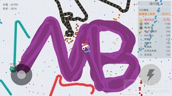 贪吃蛇大作战无尽模式如何快速霸屏 玩法心得