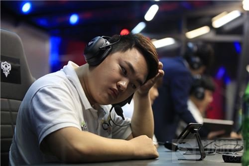 2017年KPL春季赛冠军队员专访 老兵Hurt的夺冠史