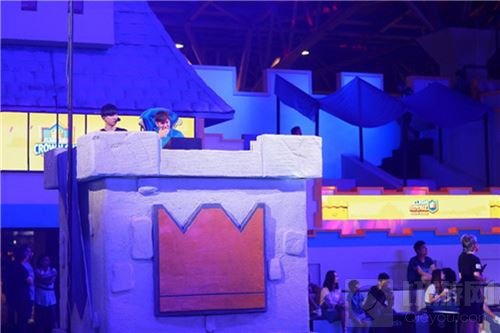 鸣圣首尝败绩 皇室战争亚洲皇冠杯精彩大盘点