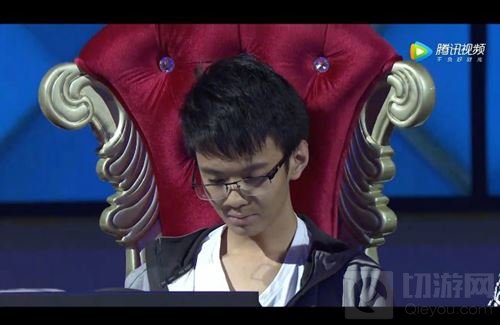 鸣圣首尝败绩 皇室战争亚洲皇冠杯精彩大盘点