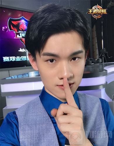 助手荣耀名人堂评选结果揭晓：AG超玩会人气不减