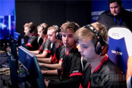 乌龟海岸携中国CS第一人Alex亮相2017eSmart