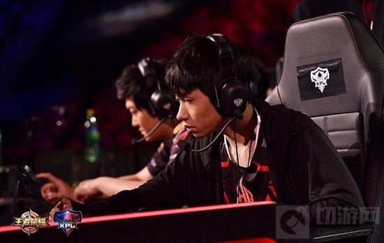 2017KPL春季赛总决赛 QGhappy生而无畏勇夺冠军