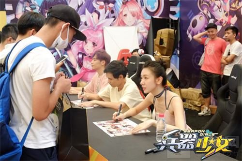 王尼玛暴漫众星搞怪助阵 兵器少女CJ看点回顾