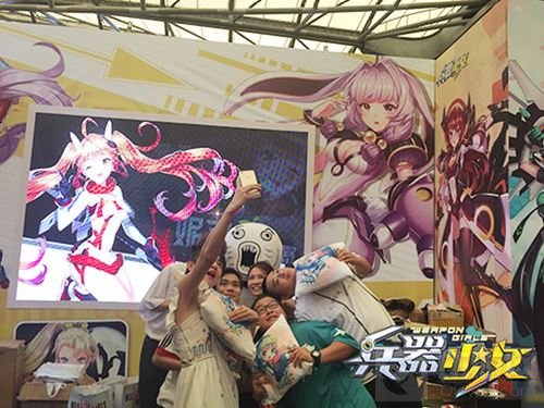 王尼玛暴漫众星搞怪助阵 兵器少女CJ看点回顾