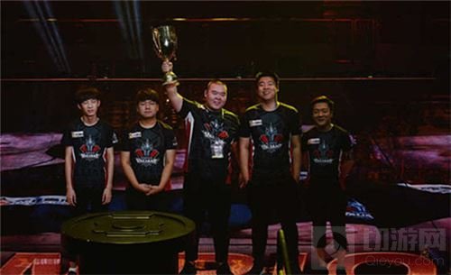 CF双端国际邀请赛落幕 引爆8月沪上电竞热潮