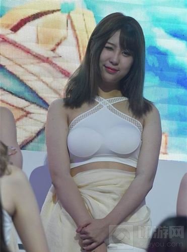 国民老公王思聪被SG热情惊呆 2017CJ现场热点事件