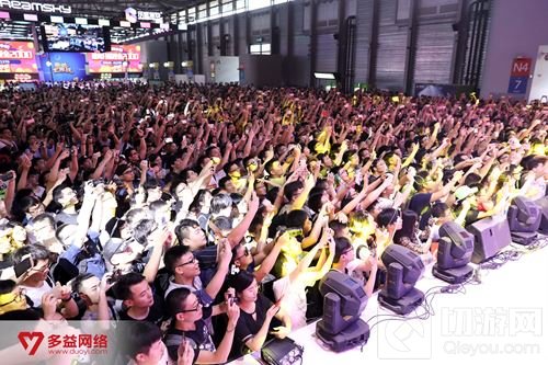 明星+电竞+二次元? Chinajoy这家展台全都有