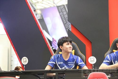 王者峡谷中的文青： KPL选手文艺昵称大盘点