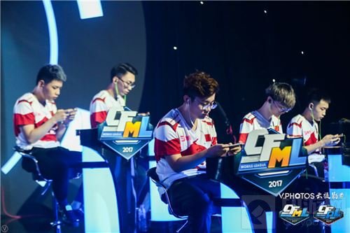 CFML赛场上的追梦人 KB酱油当选首轮MVP