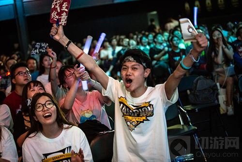 王者冠军杯应援哪家强? KPL战队找QGhappy