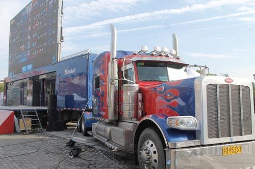 WUCG电竞大篷车首秀落幕 决赛引燃南广之夜