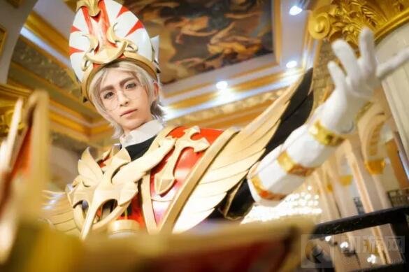 王者荣耀峡谷男子天团来袭 屏住呼吸来舔屏吧