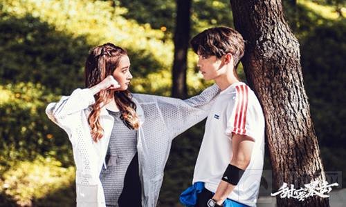 杨过与小龙女携OFO打造联名卡 骑行奋追鹿晗