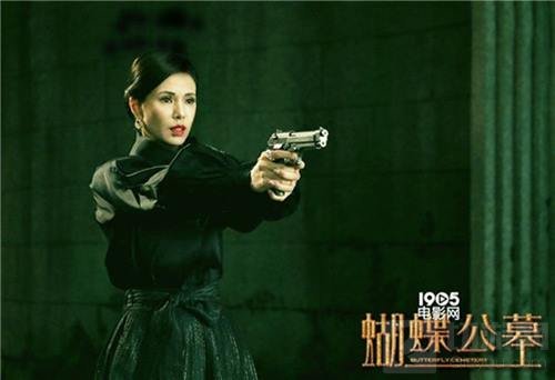 李若彤参演新电影 代言手游杨过与小龙女近况