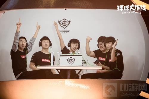 RBT成就双冠王 加冕球球大作战BPL秋季赛冠军 