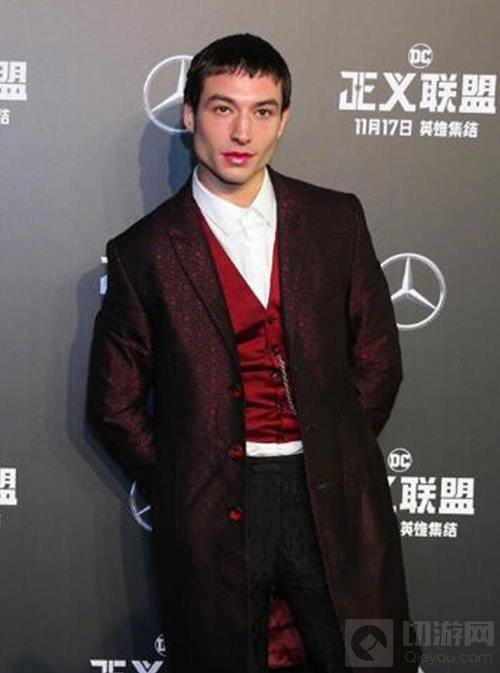 大电影首映礼群星闪耀 正义联盟超级英雄面基