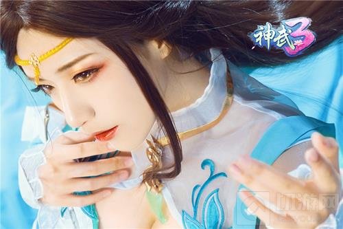 神武3凌霜月叶青峰唯美COS 共赏落樱如梦爱恋