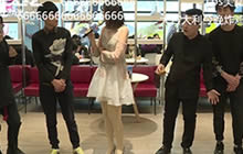 骚男和久帝亲临上海 引爆KFC荒岛炸鸡之行