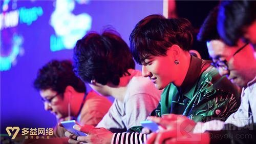 神武3韬师兄完美首秀 黄子韬多益发布会回顾