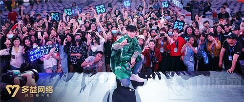 神武3韬师兄完美首秀 黄子韬多益发布会回顾