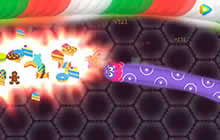 贪吃蛇大作战被缠住还可以出来 操作老司机