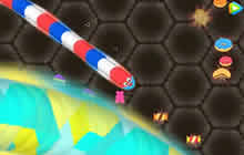 贪吃蛇大作战一步一步的杀出重围 获得新生