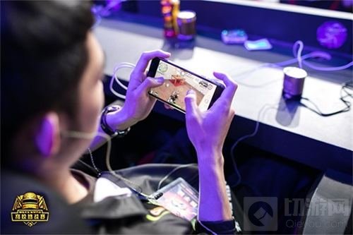 全军出击今日全面开战 高校挑战赛燃情这一夏