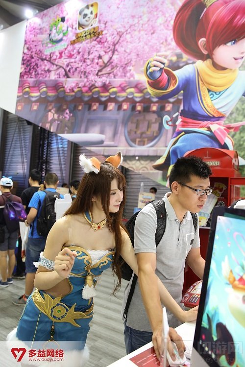 激萌萝莉性感女神全都有 多益网络Coser惊艳亮相CJ