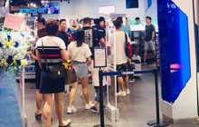 《敢达争锋对决》手游华丽现身上海高达基地