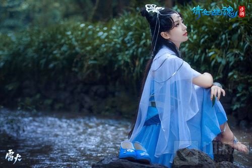 软萌惹人怜惜 绝美coser演绎倩女手游时装故事