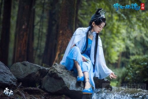 软萌惹人怜惜 绝美coser演绎倩女手游时装故事