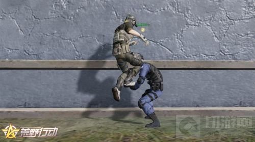 团战新套路 《荒野行动》双人上墙新姿势解锁