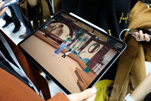 绘真妙笔千山参加Apple发布会特别活动体验环节