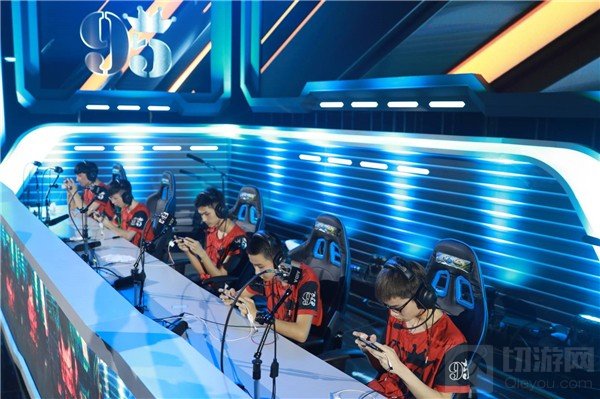 无冕之王！95战队狙击手战舞用实力睥睨四方