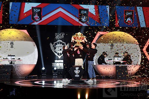 HU8三年坚持终圆梦 TOP新王加冕BPL冬季赛总冠军