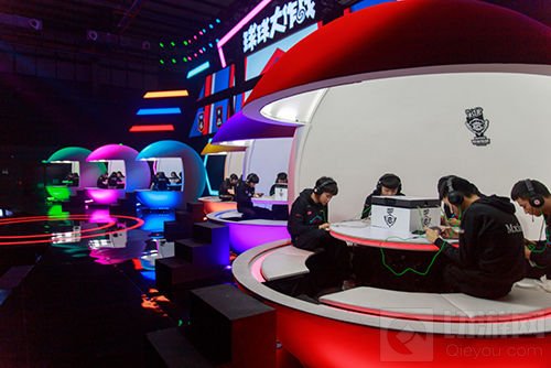 HU8三年坚持终圆梦 TOP新王加冕BPL冬季赛总冠军