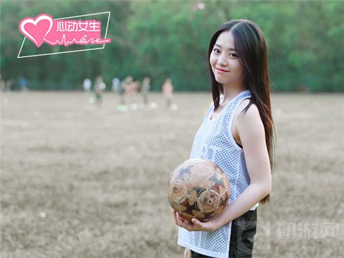 视频恋爱冒险手游 心动女生寇雅版甜系恋爱体验