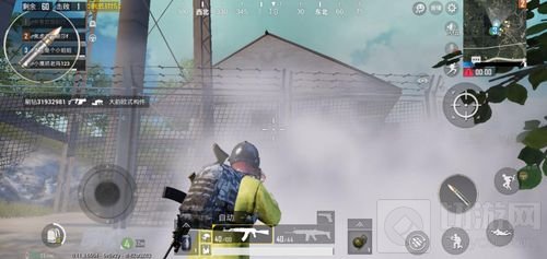 绝地求生刺激战场烟雾弹怎么用 烟雾弹使用指南