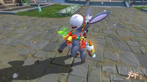 繁花相送 天下手游新坐骑“冰落繁花”华贵上线