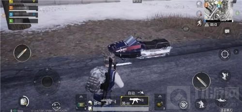 绝地求生刺激战场雪地摩托车与传统摩托车区别