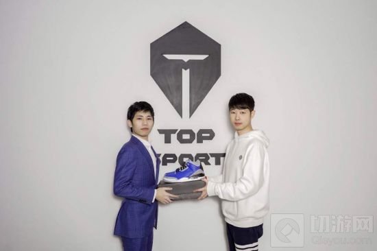 FPX电子竞技俱乐部于今日(12月3日)发布的最新消息