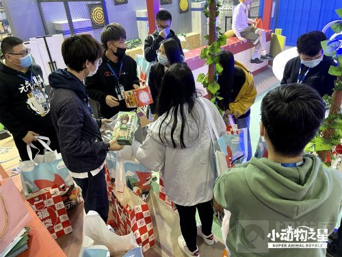 线下萤火虫漫展火爆不断 小动物之星首曝三测暖冬测试信息