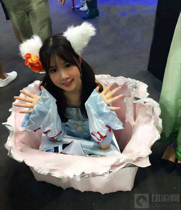 神仙道2猫妖小萝莉coser求投喂 引众宅男围观
